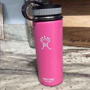 18oz Hydro Flask Pink Water Bottle